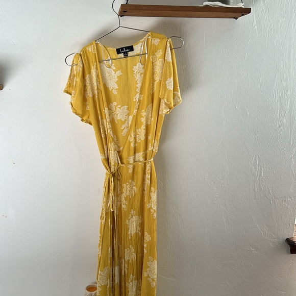 Lulus Wrap Dress - Size Small - Picture 4 of 4
